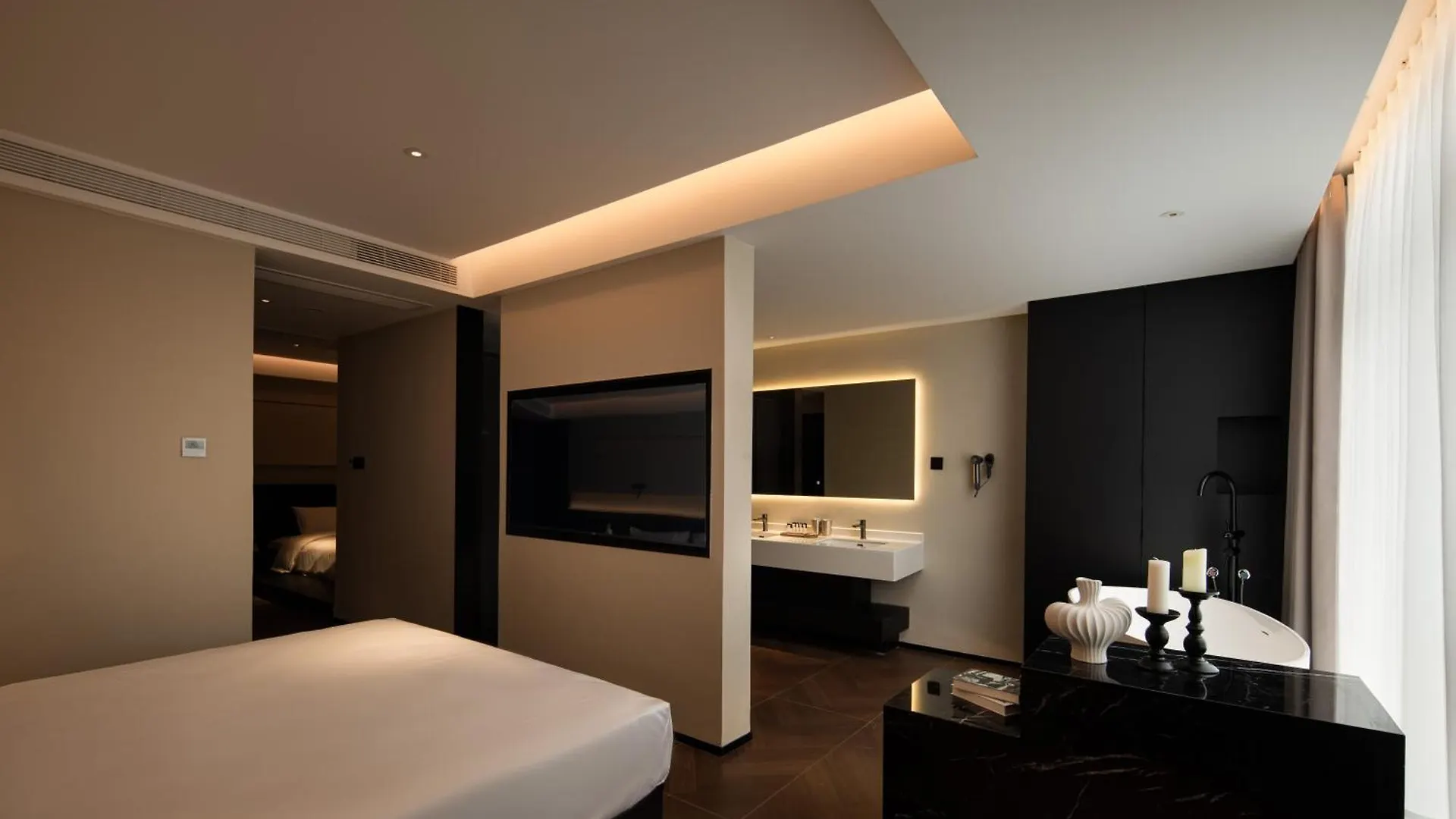 See You Soon At The Ritz Rose Summer Hotel Sanya 3*,  China